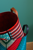 panier décoratif tissu africain rouge bleu